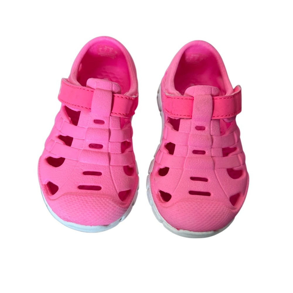 Surprize by Stride Rite Kids Pink Water Shoes in a Size 5